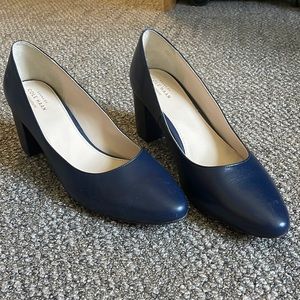 Cole Haan size 11 navy block heel dress pumps